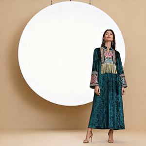 Robe Abaya de Soirée Élégante en Polyester avec Strass Thermocollants de Luxe pour Femmes Musulmanes – Vente en Gros Personnalisée - Product Image 4