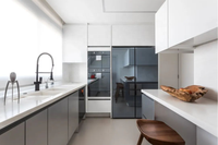 Ensemble de meubles de cuisine de luxe, sur mesure, professionnel, blanc foncé, avec table d'île pour la maison, dernière conception, 2022