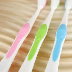 Wholesale Pink Blue Green Toothbrush Rubber Covered Long Handle Good Quality Reusable Adult Toothbrush