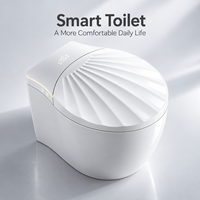 Toilette intelligente moderne avec bidet, chasse d'eau automatique, capteur au pied, siège chauffant, sécheur à air chaud, télécommande et écran LED