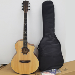 Ensemble de guitare acoustique EQ, vente en gros d'usine, comprenant un sac de transport, un micro, un accordeur, un capo et des accessoires - Product Image 3
