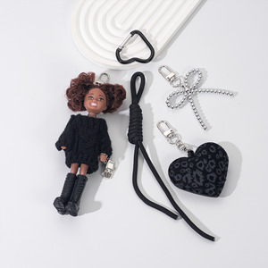พวงกุญแจตุ๊กตาแฟชั่นสุดหรู HECION ตุ๊กตาเจ้าหญิงไฮยา เคลลี่ ผิวสีน้ำตาล สำหรับของเล่น เสื้อสเวตเตอร์สีดำ เคลลี่ พวงกุญแจ - Product Image 6