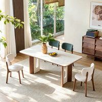 Moderner Eleganter Esstisch mit Polierter Marmorplatte Massivholz-Basis Esszimmermöbel für Zuhause und Villa