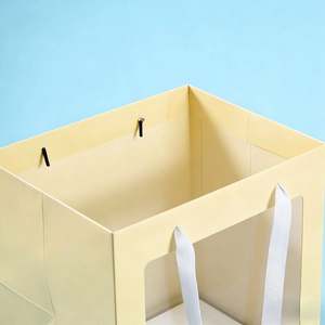 Bolsas de Papel Ecológicas Personalizables con Ventanas Transparentes para Boutiques, Alimentos, Cosméticos y Ramos de Flores - Product Image 2