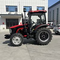 Tracteur agricole tout-terrain 4x4 adapté aux terres agricoles complexes