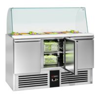Mesa de Preparación Refrigerada Gastro Saladette PREMIUM de GGM, 1368 mm, Triple Puerta, Tapa de Vidrio, Eficiencia Energética A++, Descongelación Automática +4C