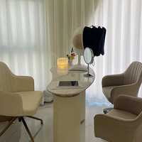 Chaise de bureau de salon de beauté de style bois moderne simple, table de consultation médicale avec panneau de détection de la peau pour salle de consultation de beauté