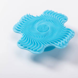 2025 Nuevo cepillo facial <span class=keywords><strong>de</strong></span> silicona con forma <span class=keywords><strong>de</strong></span> trébol <span class=keywords><strong>de</strong></span> <span class=keywords><strong>cuatro</strong></span> <span class=keywords><strong>hojas</strong></span> Cepillo facial compacto y fácil <span class=keywords><strong>de</strong></span> sostener con succión - Product Image 2