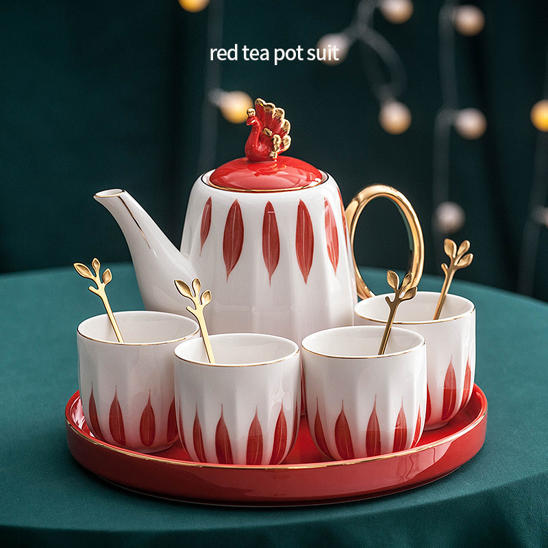 Costume pot de thé rouge
