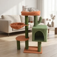 Arbre à chat en bois en forme de cactus avec poteaux à gratter en sisal, condo amovible et lavable, et boule suspendue pour grossistes OEM d'articles pour animaux de compagnie