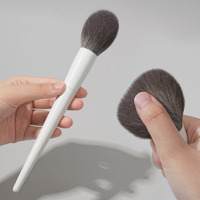 Kit de pinceaux de maquillage végétalien professionnel marque privée fond de teint de luxe poudre correcteur maquillage de voyage ensemble de pinceaux avec étui