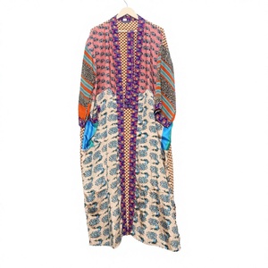 Kimono Robe Unique Fait Main Vintage Japonais 100% Soie pour Femme – Luxe Hiver, Patchwork, Longue, Élégante, Douce, Vêtement de Nuit Estival - Product Image 1