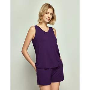 Ensemble de pyjama pour femmes en viscose de bambou, débardeur à col en V et short, vêtements pour femmes en gros - Product Image 3