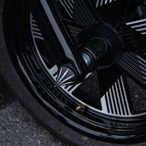 Ruedas de motocicleta 3D forjado personalizado delantero trasero molino de viento llanta negra <span class=keywords><strong>para</strong></span> <span class=keywords><strong>Harley</strong></span> <span class=keywords><strong>Davidson</strong></span> 2018-2024 Breakout Fatboy - Product Image 2