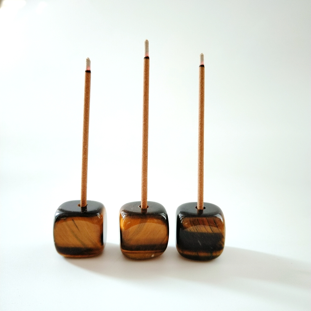 Заводская поставка, желтый тигровый глаз, кристалл, форма кубика, держатель для благовоний, оптовая продажа