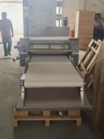 Machine à laminer la pâte YOSLON Commercial 520L Machine verticale de fabrication de pâte feuilletée