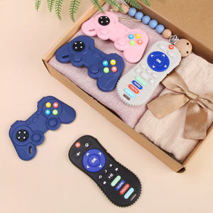 Ensemble de gants de dentition en <span class=keywords><strong>silicone</strong></span> pour bébé, en forme de doigt de mouton, de qualité alimentaire, papillon 3D, hochet, anneau de dentition avec brosse à dents et étui, OEM/ODM - Product Image 6