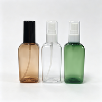 Flacon pulvérisateur à fine brume en PET carré arrondi de 100 ml, options multicolores, recharge portable, toner, parfum, logo personnalisé, cosmétique