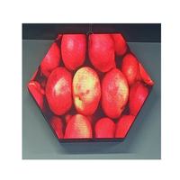 Layar LED Bentuk Heksagonal 16bit Skala Abu-abu, Pemutaran Video Lancar Layar LED Bentuk Heksagon untuk Dinding Restoran yang Siap untuk Media Sosial