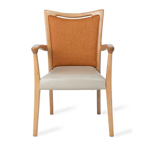 Chaise en bois massif avec dossier pour senior, fauteuil pour maison de retraite et centre de bien-être - Product Image 1