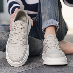Chaussures pour hommes 2026, nouveau style été, respirantes, perforées, sportives, à talon bas, semelle épaisse, surface en cuir, couleur blanche, adaptées aux adolescents - Product Image 2