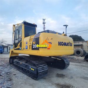 Excavatrice Komatsu PC200-8 d'occasion de haute qualité, 20 tonnes, faible nombre d'heures, état d'origine, Japon, hydraulique sur chenilles - Product Image 1