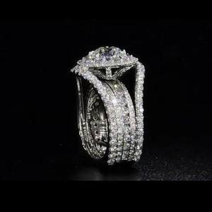 Anello di Diamanti H143 per Donna, Taglio Brillante Rotondo, Diamante Naturale, Anello di Fidanzamento Classico con Pietre Laterali - Product Image 3