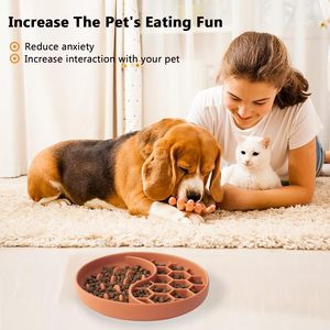 Customized Logo Eco-Friendly Slow Feeder Dog Licking Pad & Lick <b>Mat</b> with Silicone Material for Anxiety Relief - Product Image 5