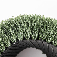 Tapis de golf de grande taille 40 mm de hauteur en herbe synthétique PP pour practice et entraînement, 57960 touffes/m² de densité, rouleau de 10 m/18 m de longueur