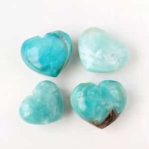 Cœur en amazonite bleu ciel poli et sculpté en gros pour la méditation spirituelle et les rituels Wicca - Product Image 4
