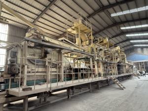 Línea de Producción Automática de Tableros de Partículas/OSB/Tablero Aglomerado, Fabricante de Prensas Calientes - Product Image 1