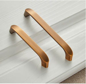 Poignées en alliage de zinc et laiton pour armoires de cuisine, poignées de tiroir en bronze brossé, poignées de porte de placard, barres de traction symétriques - Product Image 4