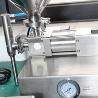 Machine de haute précision pour le remplissage de bouteilles en verre de boissons avec pompe céramique avancée pour les fabricants de sauces alimentaires