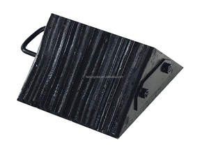 <span class=keywords><strong>Pare</strong></span>-chocs de quai en caoutchouc laminé pour garde-boue de quai en caoutchouc robuste personnalisé pour la <span class=keywords><strong>protection</strong></span> des murs barrière de circulation pour quai de chargement en bloc - Product Image 4