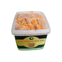 Cordyceps frais en conserve, champignon Cordyceps naturel conservé en conserve pour sa fraîcheur, sa qualité et sa commodité