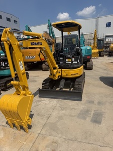 Mini-excavatrice Komatsu d'occasion 100% originale PC20, excellent état, machinerie des Émirats arabes unis, 1 TONNE, composants essentiels inclus. Moteur 2 tonnes - Product Image 2