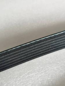 Courroie en v de style chaud 252122E820 252122F010 courroie d'<span class=keywords><strong>alternateur</strong></span> de pièces d'auto 25212-2E820 25212-2F010 courroies en v pour voiture coréenne - Product Image 5