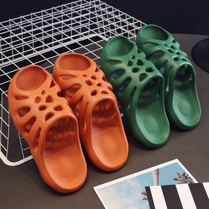 Fábrica de <span class=keywords><strong>China</strong></span>, fabricación profesional, sandalias deslizantes para mujer, zapatillas de fondo grueso - Product Image 3