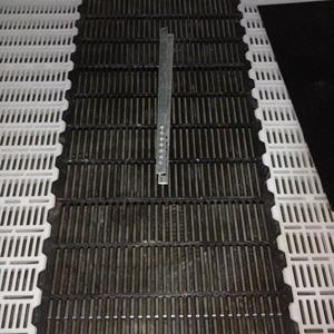 Paridera para Cerdas de Granja, Galvanizada, con Suelo de Hierro Fundido - Product Image 5