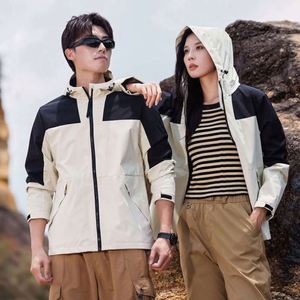 Design Men'S Outdoor Sportswear Style <b>Jacket</b> Winter Warm <b>Waterproof</b> Windbreaker Fleece <b>Jacket</b> Lightweight Sports Training Hood - Product Image 3
