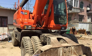 Excavatrice sur chenilles Doosan DH210W-7 d'occasion à vendre, état parfait, origine Corée du Sud, moteur inclus, modèle 2018, 1 an - Product Image 3