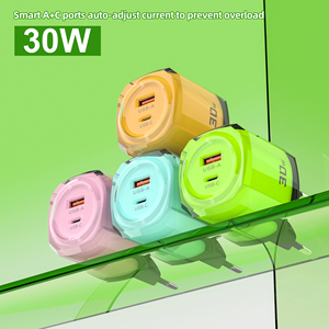 UK <span class=keywords><strong>20W</strong></span> Cargador de escritorio Pequeño cuadrado Cristal transparente Carga rápida 3,0/PD Adaptador para <span class=keywords><strong>iPhone</strong></span> Teléfonos Android <span class=keywords><strong>Cabezal</strong></span> de carga rápida - Product Image 6