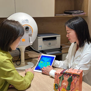 Portable 3D beauté visage analyseur <span class=keywords><strong>de</strong></span> <span class=keywords><strong>peau</strong></span> usage domestique Salon Machines Test dispositif vente <span class=keywords><strong>prix</strong></span> sur soins du visage équipement d'analyse <span class=keywords><strong>de</strong></span> la <span class=keywords><strong>peau</strong></span> - Product Image 3