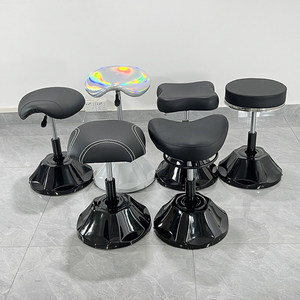 Sillón de Barbería Profesional, Acero Inoxidable, Giratorio, Altura Ajustable, Bomba Hidráulica, Diseño Moderno, Asiento de Cuero, Taburete Basculante - Product Image 1