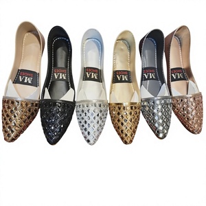 Zapatos Planos Elegantes para Mujer con Estampado Brillante en Negro, Plata, Oro y Oro Rosa para Fiestas - Product Image 1