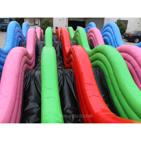 Parcours d'obstacles gonflable pour adultes de 20x6m, 6 voies, Long Hills, avec rails multicolores pour des événements sportifs de course amusants