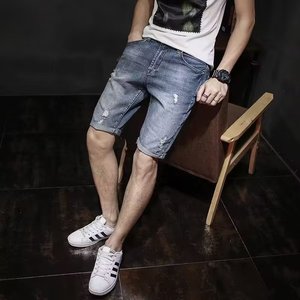 Short en <span class=keywords><strong>jean</strong></span> d'été pour hommes à la mode lâche cinq points déchiré <span class=keywords><strong>taille</strong></span> tissée mi-longue lavage léger Style droit - Product Image 3