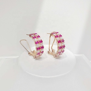 Boucles d'oreilles en argent sterling 925 plaqué or, zircon rose, haute qualité, tendance, luxe, minimaliste, été. - Product Image 1