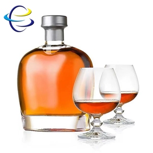 Bottiglia in Vetro Cristallo Bianco di Alta Qualità da 700ml per Liquori con Tappo a Corona, Produzione <span class=keywords><strong>Cinese</strong></span> - Product Image 5