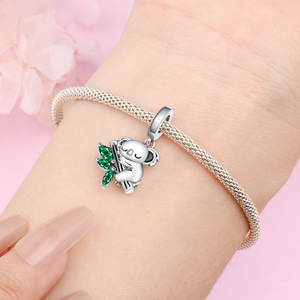 Pendentif koala en cuivre blanc exquis avec zirconium vert, accessoire original haut de gamme pour bracelet et collier DIY pour femme - Product Image 4